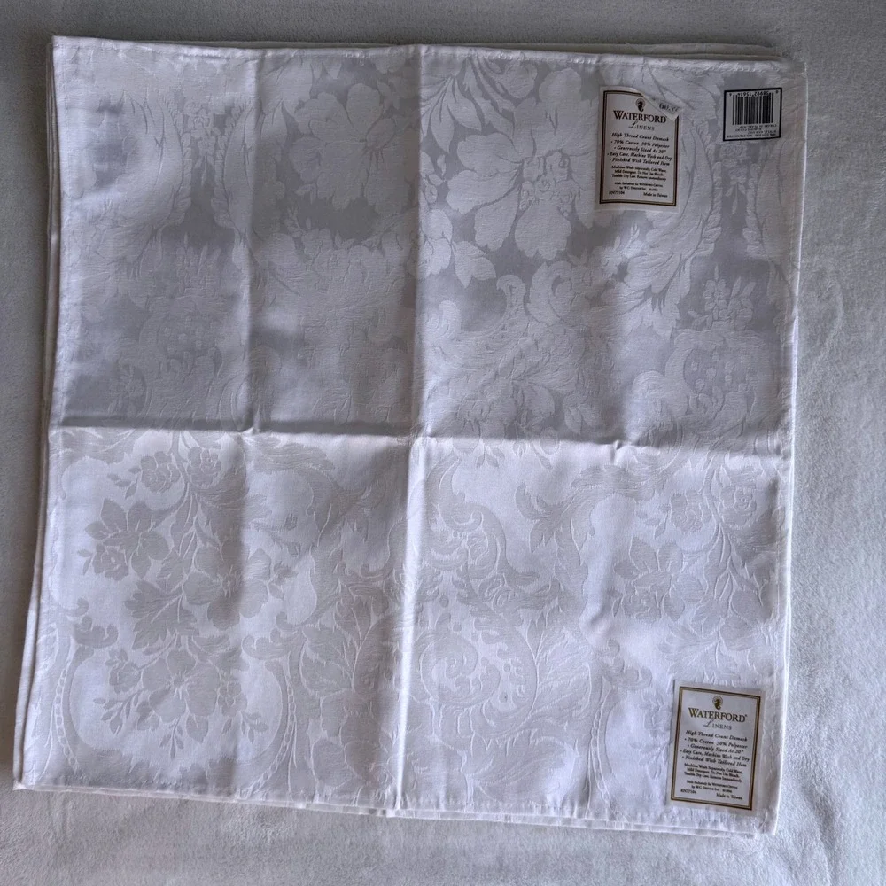 NWT Vintage Waterford Linens Set of 6 Napkins White Pearl Damask Barons Court‎
